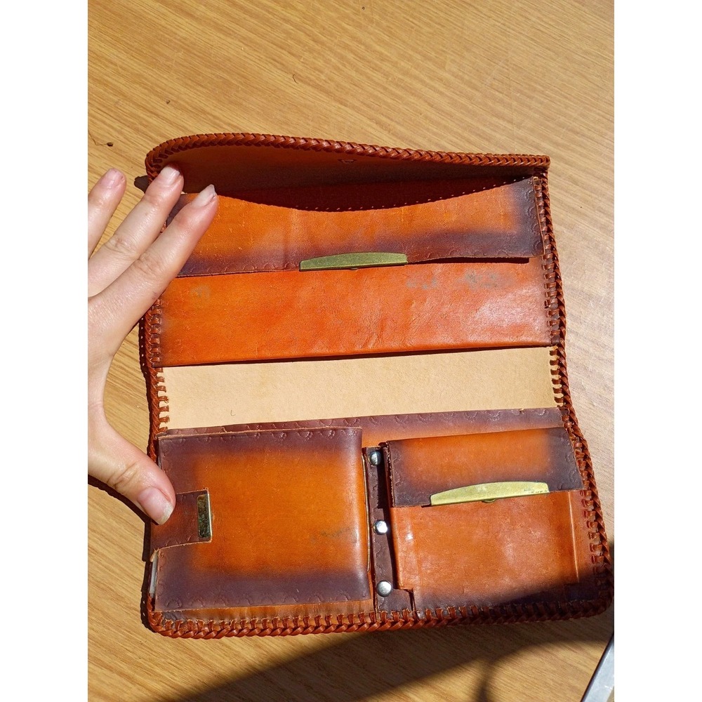 Vintage Hand Tooled Leather Hummingbird Floral Wallet Customized Betty Name 7... - Picture 4 of 6